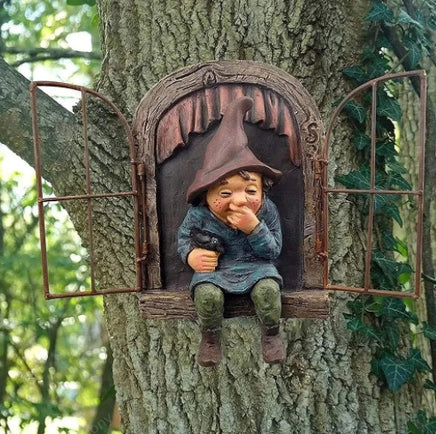 giggling gnome setting in window 510618-13