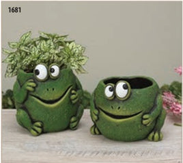 cement frog planters with happy faces    gr054970