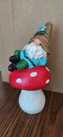 Gnomes on Mushrooms  6.5"    GR067350