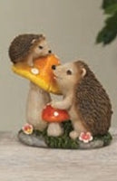 Hedgehog Family on Mushrooms Figurines     GR067760