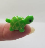 tiny plastic green turtle -set of 4                       380344926