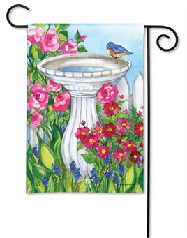 backyard birdbath garden flag          sd-31843