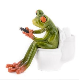 Frog Texting on Toilet Figurine     WW-238