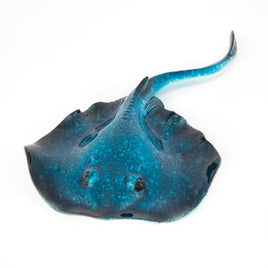 sting ray figurine                        ww-377-7